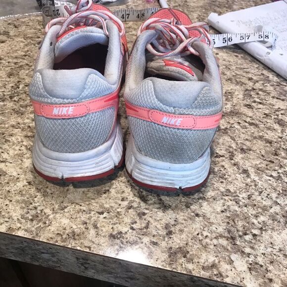 Nike Revolution 2 Women's Sneakers Size 8.5 - Picture 4 of 10